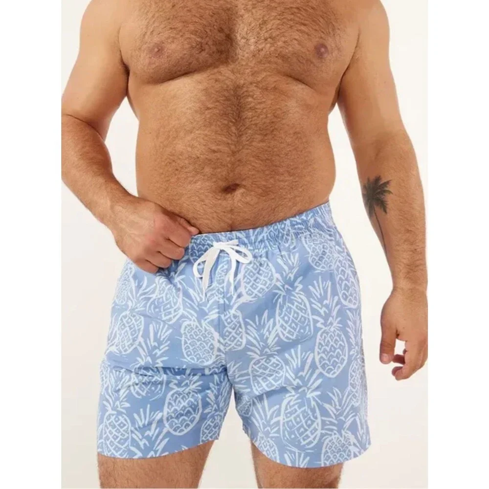 Chubbies Men’s The Thigh-Napples 5.5” Classic Swim Trunk Blue Pineapple Size S